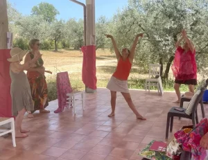 creative soul journeys italy retreat dancing2