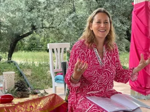 creative soul journeys italy retreat isabella teaching